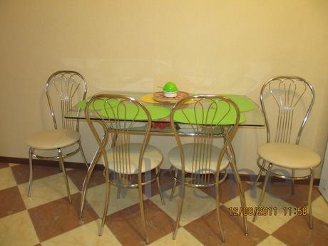 2 r apartment in a center  near a subway, Saint Petersburg - apartment by the day