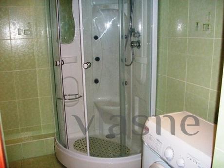 Bright apartment in the metro Commandant, Saint Petersburg - apartment by the day