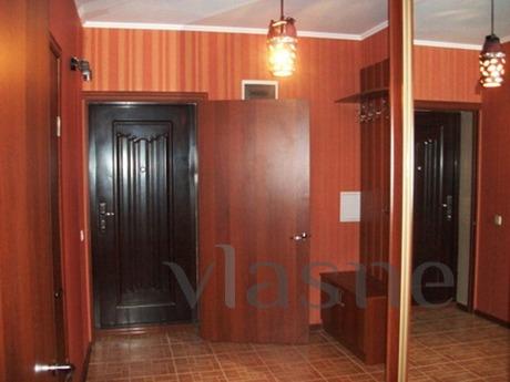 Bright apartment in the metro Commandant, Saint Petersburg - apartment by the day