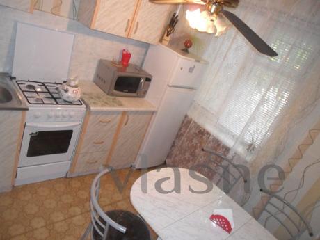 Apartment in the city center near the tr, Volgograd - apartment by the day