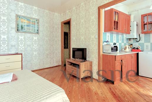 Daily Street Kazanskaya d9, Saint Petersburg - apartment by the day