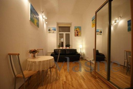 The apartment is located in the historic city center. Close 