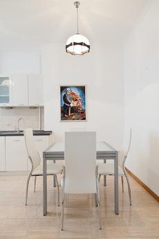 3 minute walk to the Kremlin. Tverskaya, Moscow - apartment by the day