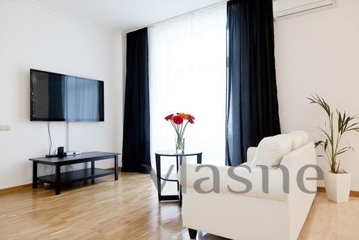 3 minute walk to the Kremlin. Tverskaya, Moscow - apartment by the day