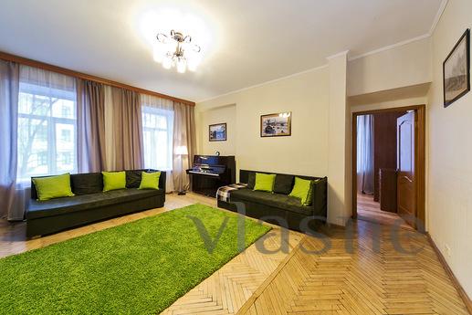 One bedroom apartment with total area of ​​64 sq.m. It locat