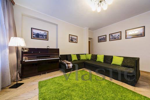 Novy Arbat 2-bedroom apartment, Moscow - apartment by the day