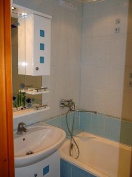 1k sq. Good repair Clean and comfortable, Yekaterinburg - apartment by the day