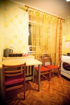 Comfortable apartment in the city center, Izhevsk - apartment by the day