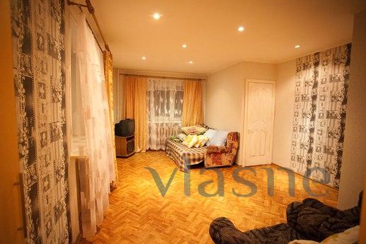 Comfortable apartment in the city center, Izhevsk - apartment by the day