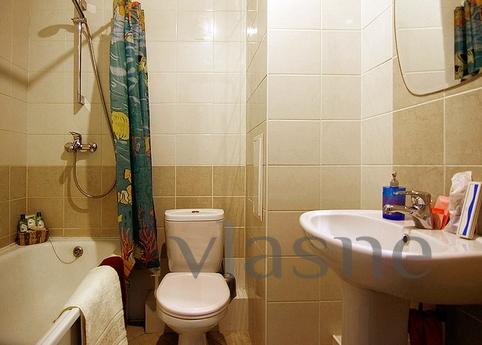 Studio in a luxury house, Perm - apartment by the day