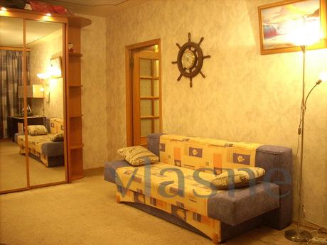Cozy apartment, 7-10 minutes by public transport metro stati