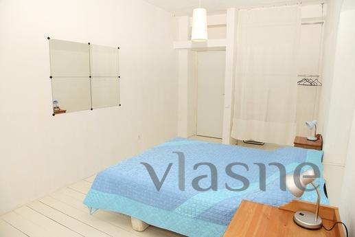 2k. square in the city center, Saint Petersburg - apartment by the day