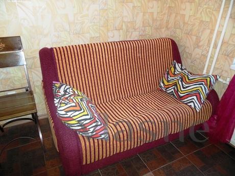 Daily rent a 1BR apartment m.Ladozhskaya, Saint Petersburg - apartment by the day