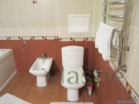 3 bedroom apartment 'Luxe', Rostov-on-Don - apartment by the day