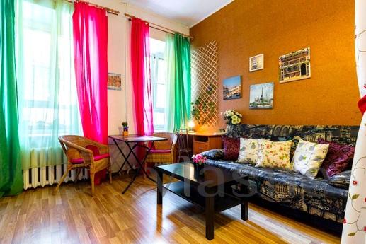 Stylish apartment in the center of St. P, Saint Petersburg - apartment by the day
