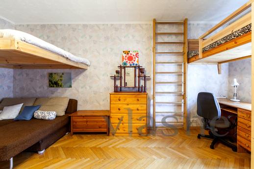 Apartments near the Hermitage, Saint Petersburg - apartment by the day