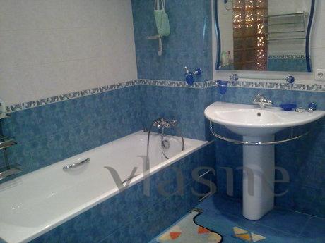 3 bedrooms on Sholokhov Str, Rostov-on-Don - apartment by the day