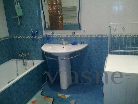 3 bedrooms on Sholokhov Str, Rostov-on-Don - apartment by the day