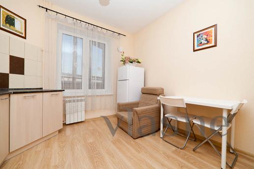 VIZ, New, Yekaterinburg - apartment by the day