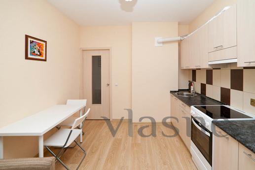 VIZ, New, Yekaterinburg - apartment by the day