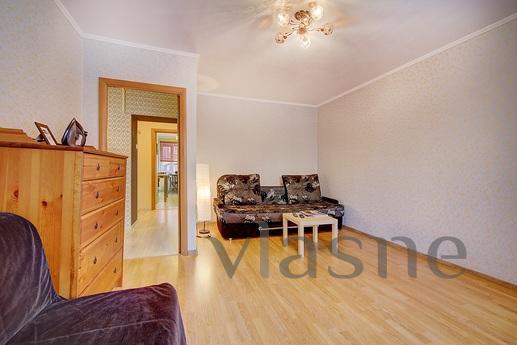 Modern 2 k.kv. in the city center, Saint Petersburg - apartment by the day