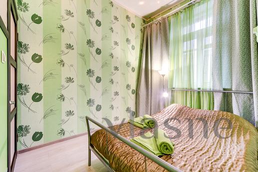 2-bedroom apartment near the metro, Saint Petersburg - apartment by the day