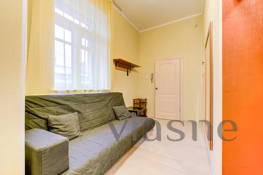 2-bedroom apartment near the metro, Saint Petersburg - apartment by the day