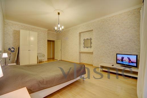 2-bedroom apartment on Rubinstein, Saint Petersburg - apartment by the day