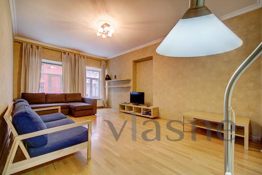 2-bedroom apartment on Rubinstein, Saint Petersburg - apartment by the day