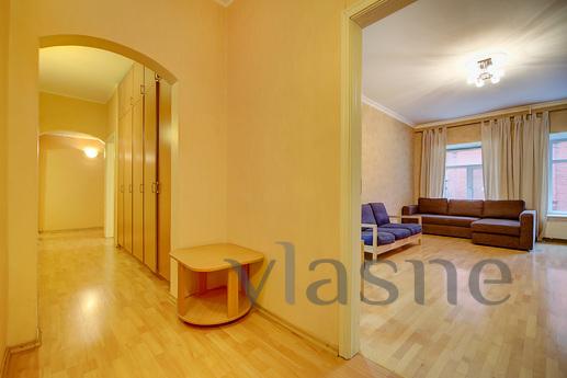 2-bedroom apartment on Rubinstein, Saint Petersburg - apartment by the day