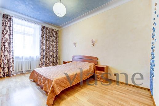 3-bedroom apartment in the center of St., Saint Petersburg - apartment by the day