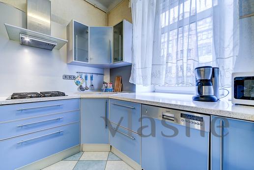 3-bedroom apartment in the center of St., Saint Petersburg - apartment by the day