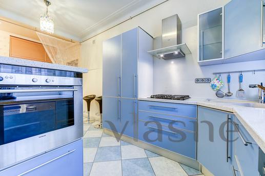 3-bedroom apartment in the center of St., Saint Petersburg - apartment by the day