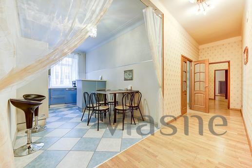 3-bedroom apartment in the center of St., Saint Petersburg - apartment by the day
