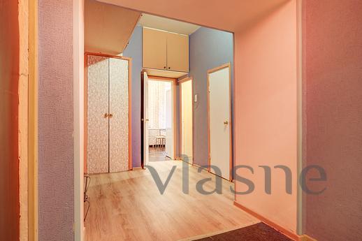 The apartment is on Kovensky Lane, Saint Petersburg - apartment by the day