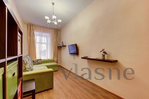 2 bedroom apartment on Marat, Saint Petersburg - apartment by the day
