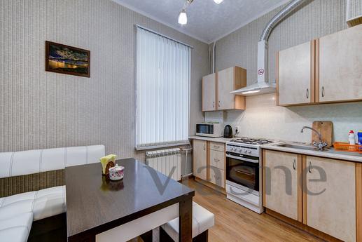 2 bedroom apartment on Marat, Saint Petersburg - apartment by the day