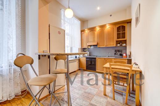 Apartment on Konyushenny Lane, Saint Petersburg - apartment by the day