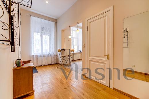 Apartment on Konyushenny Lane, Saint Petersburg - apartment by the day