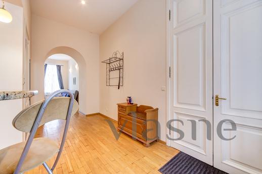Apartment on Konyushenny Lane, Saint Petersburg - apartment by the day