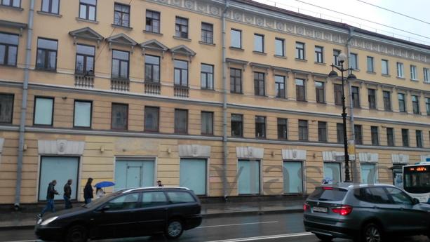 Apartment on Nevsky Prospekt, Saint Petersburg - apartment by the day