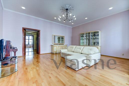 Daily 3kkv Nevsky Pros 103, Saint Petersburg - apartment by the day