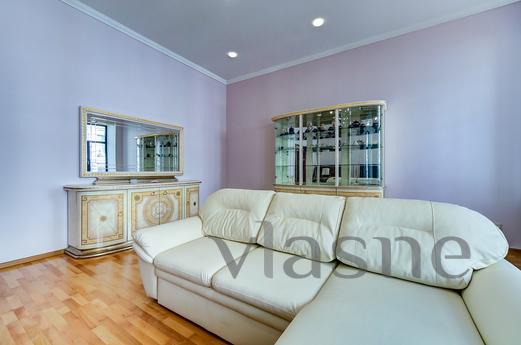 Daily 3kkv Nevsky Pros 103, Saint Petersburg - apartment by the day