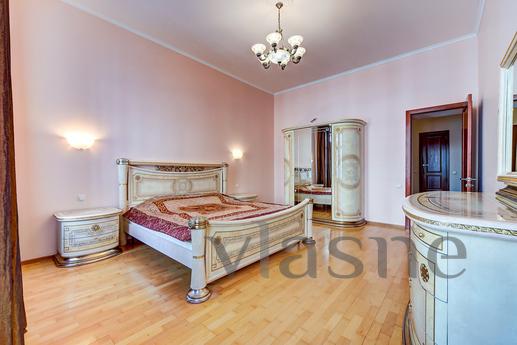 Daily 3kkv Nevsky Pros 103, Saint Petersburg - apartment by the day