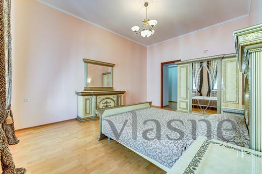 Daily 3kkv Nevsky Pros 103, Saint Petersburg - apartment by the day