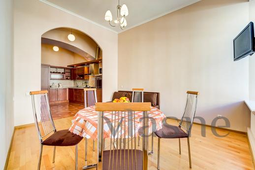 Daily 3kkv Nevsky Pros 103, Saint Petersburg - apartment by the day