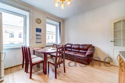 Daily 3kkv Nevsky Prospect 113/49, Saint Petersburg - apartment by the day