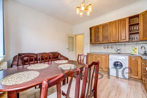 Daily 3kkv Nevsky Prospect 113/49, Saint Petersburg - apartment by the day