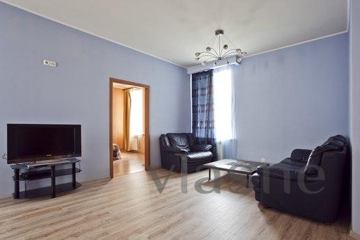 Rent one VIP apartment in the center, Saint Petersburg - apartment by the day