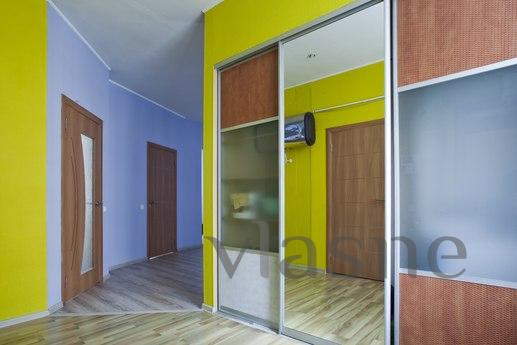 Rent one VIP apartment in the center, Saint Petersburg - apartment by the day